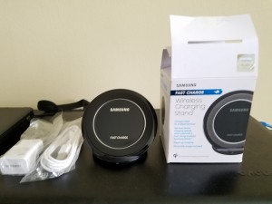 Unboxed Wireless Stand - Photo from S7 Edge